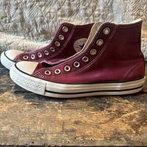 Converse High Top Sneakers Burgundy and White
